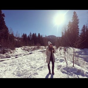 Meet your Posher, Brooke